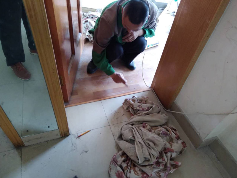 雨蓬，門(mén)口收口條安裝