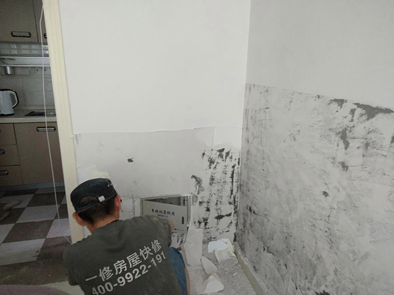 墻皮開裂翹起怎么自己修補(bǔ)，處理墻皮開裂的步驟