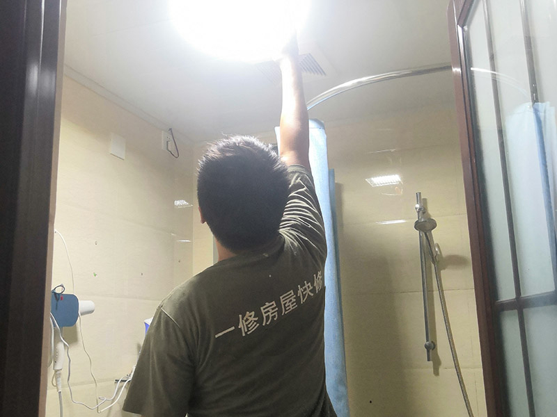 自己家沒電但別人家有電，家里沒電了但是沒跳閘，該怎么辦