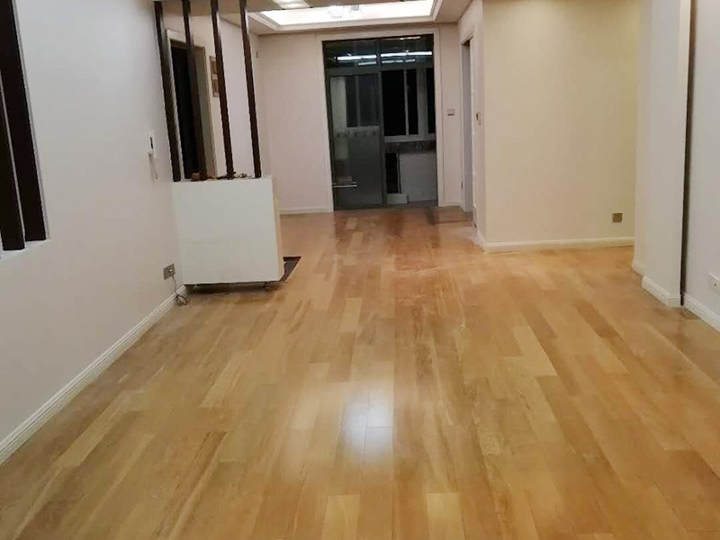 【成都地板劃痕修復】木地板不小心被劃了，用地板補漆筆可以修