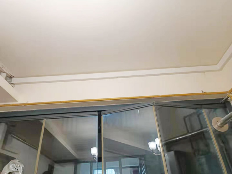 明管安裝維修：第一步是測量，確定線管和一級配電箱的固定點位。第二步是加工我們所需要的線管。第三步是線管的安裝和固定。第四步是管路進入線盒或者是線盒。