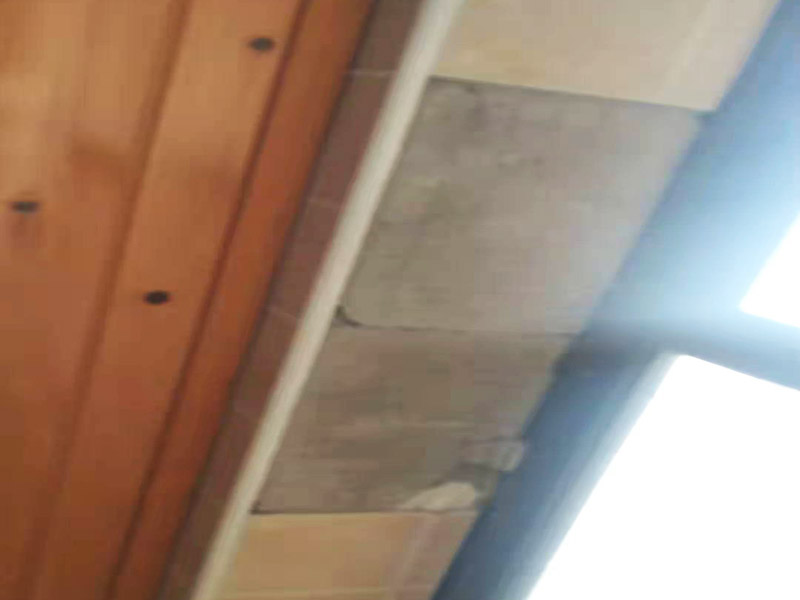 陽臺墻磚脫落修補(bǔ)