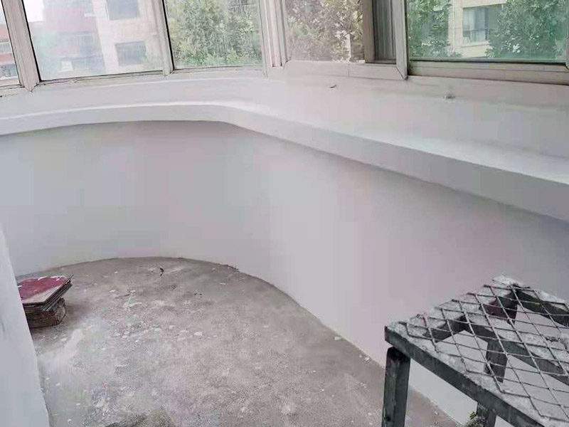 陽(yáng)臺(tái)刷白翻新