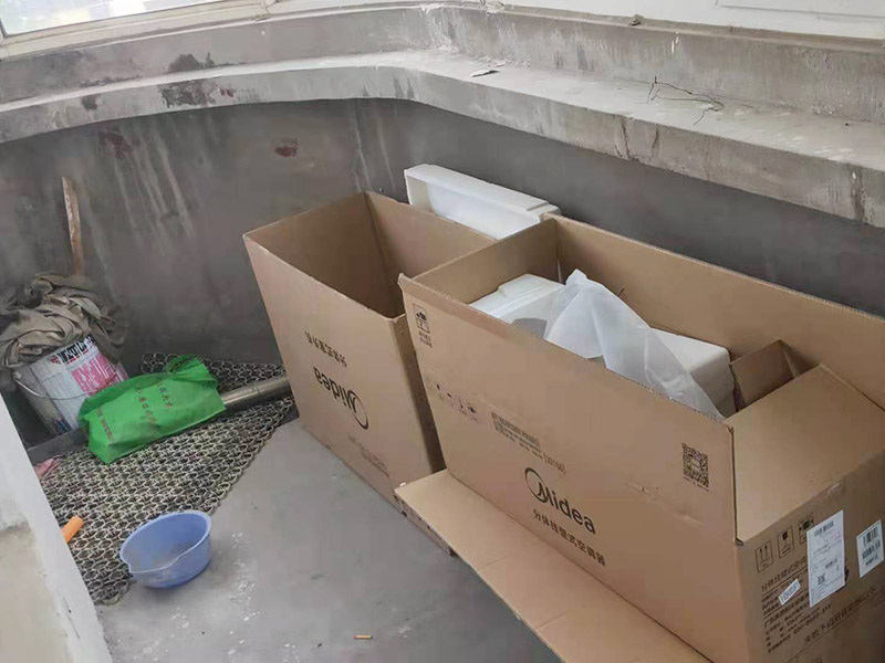 陽(yáng)臺(tái)刷白翻新