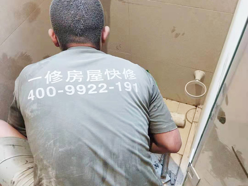 櫥柜抽屜維修工人哪里找，活兒太小一般維修公司都不接，太無奈