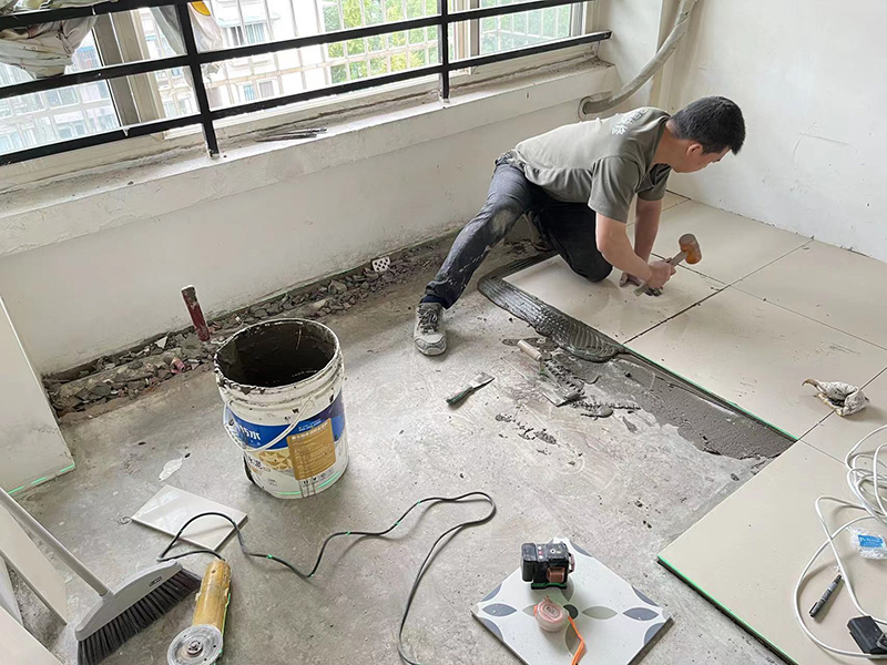 陽臺地磚鋪貼施工