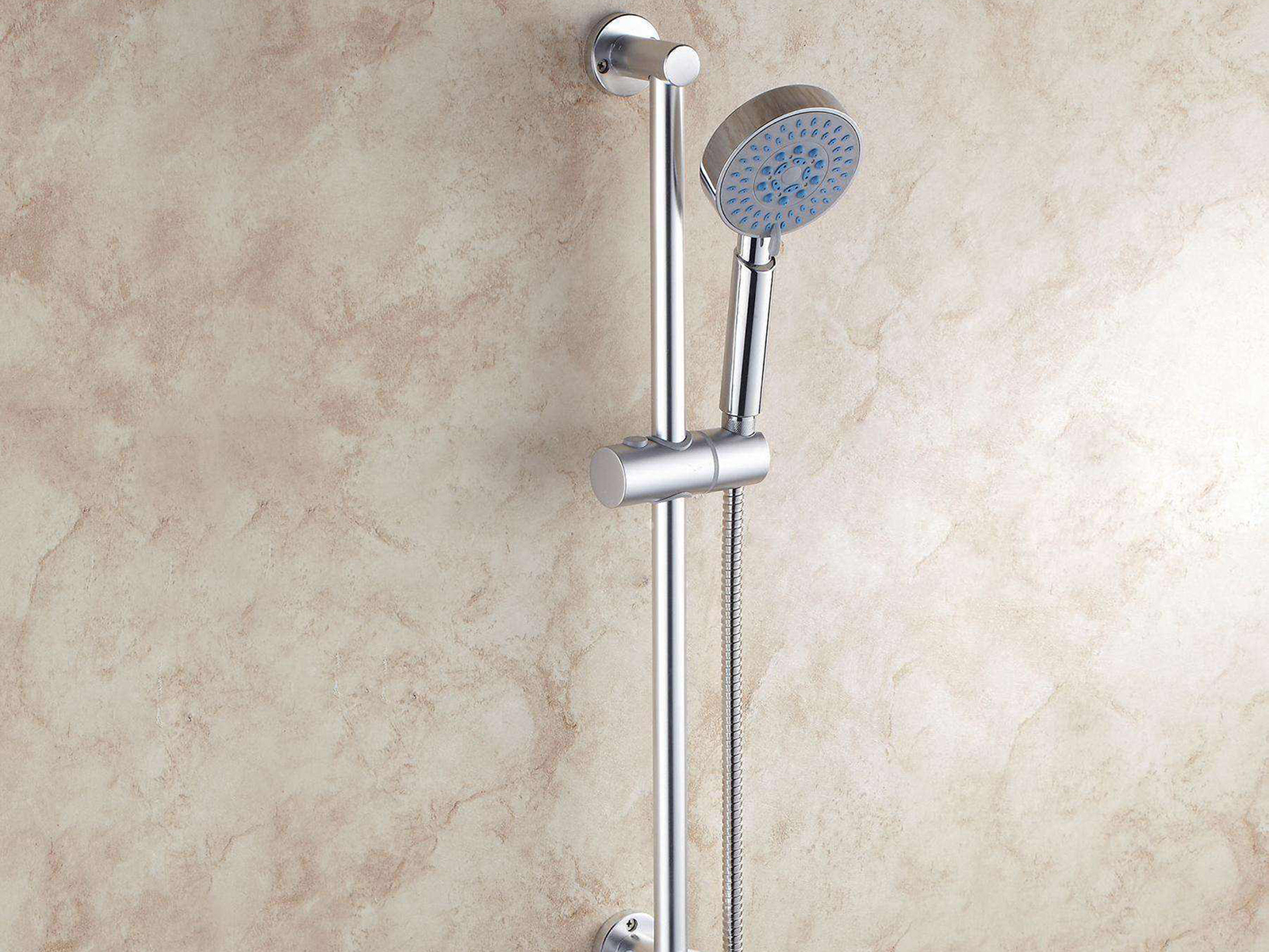 不同的花灑漏水原因都有對應(yīng)的花灑維修方法，無法維修時(shí)建議更換