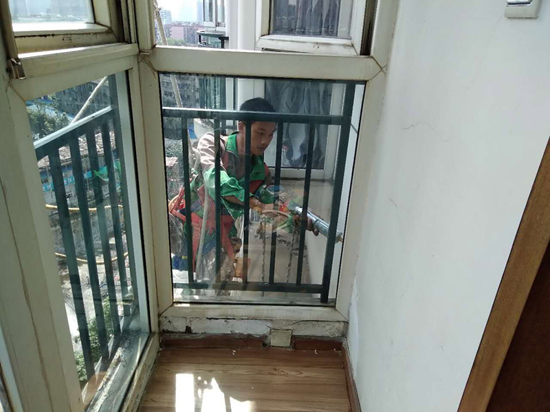 北京房頂漏水可以自己修補嗎，北京房頂漏水維修價格