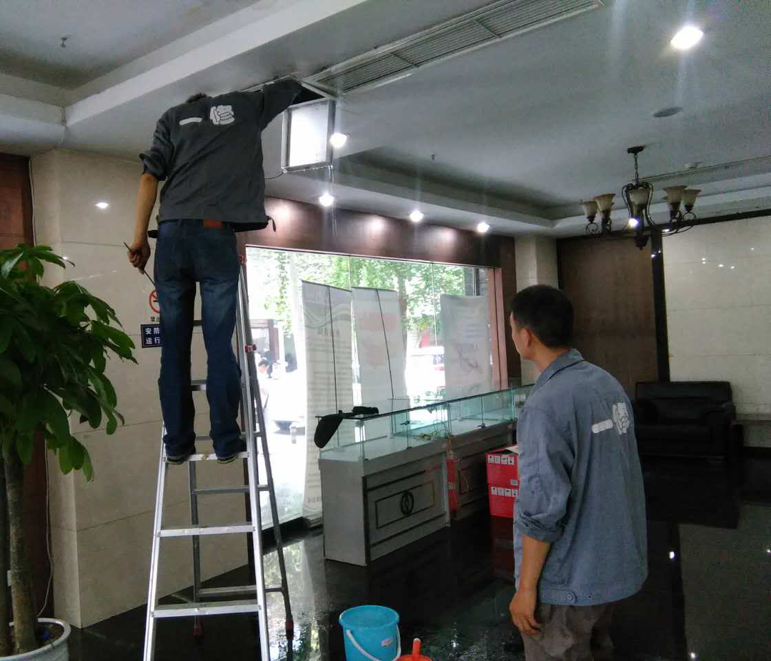 成都空調(diào)清洗哪家好,成都空調(diào)清洗公司,成都空調(diào)清洗價(jià)錢