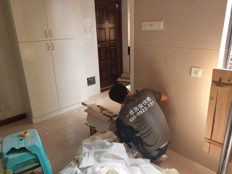 復合套裝門應該怎么安裝和維修 