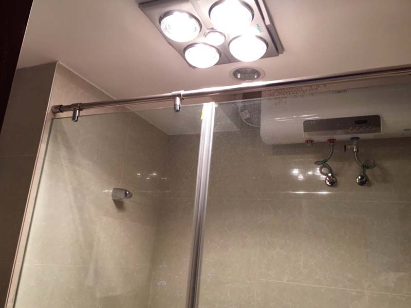 浴霸的燈壞了可以換嗎,這個浴霸燈壞了一個，要怎么更換