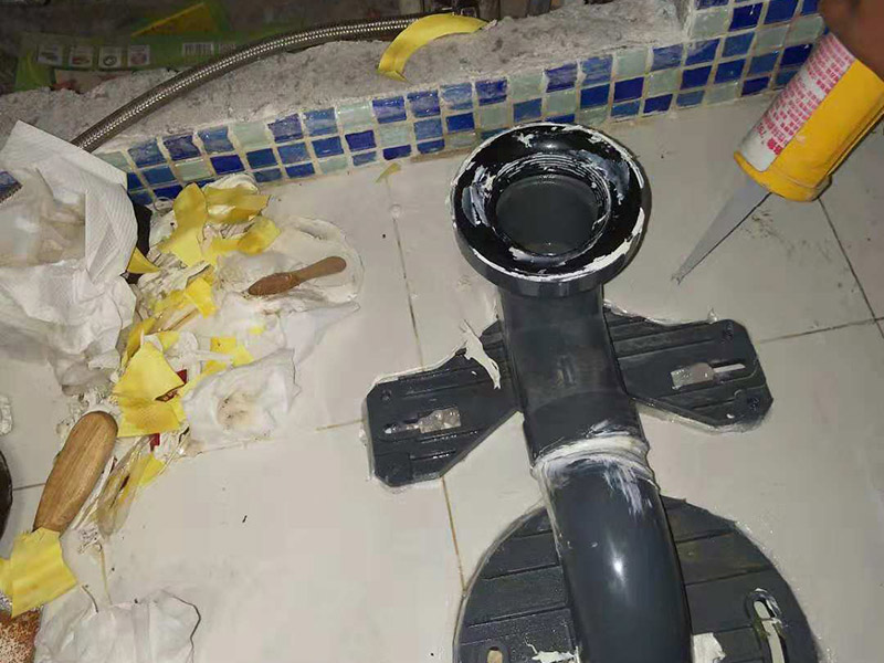 長(zhǎng)沙廁所漏水不敲磚怎么處理，長(zhǎng)沙廁所漏水找哪家公司好