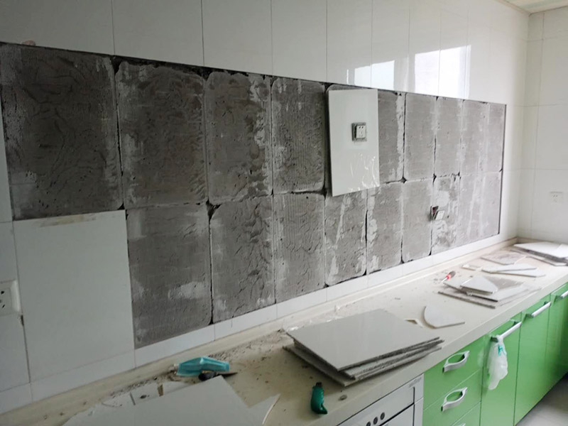 瓷磚裂縫是如何造成的，需要衛(wèi)生間瓷磚裂縫修復怎么找人