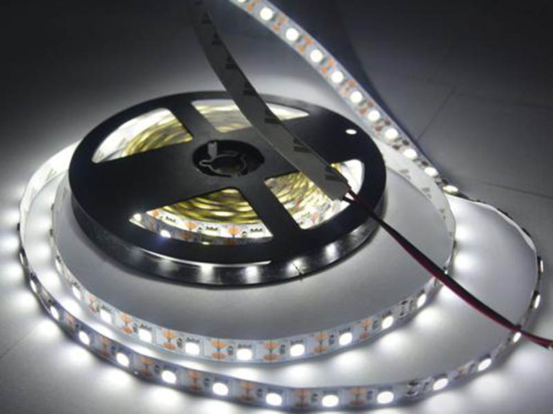 led燈帶不亮了怎么修，led燈帶一段亮一段不亮怎么辦