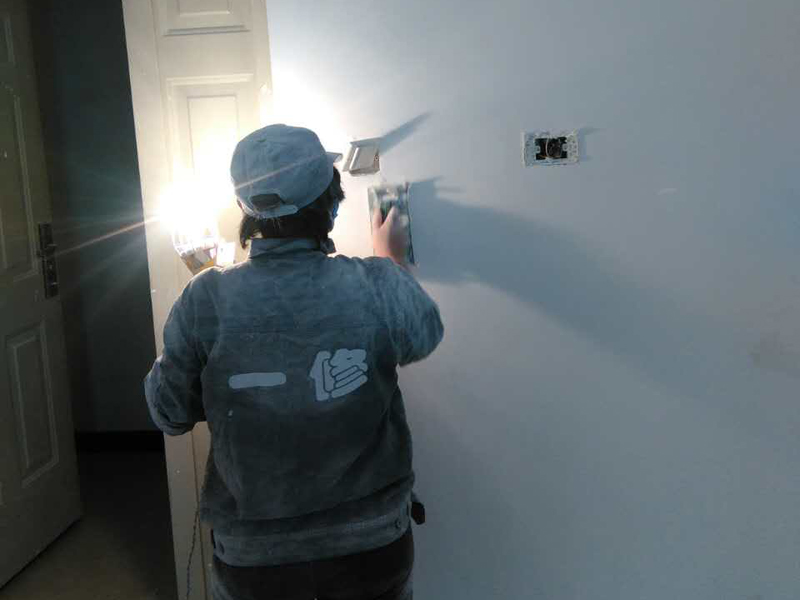 房屋舊墻面粉刷，底漆質(zhì)量直接影響面漆