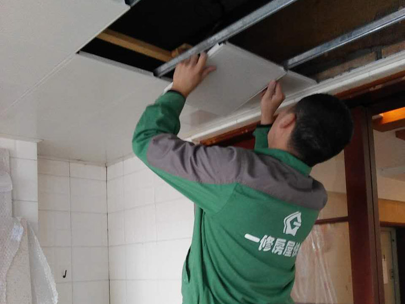 衛(wèi)生間吊頂什么材料好？衛(wèi)生間吊頂選購