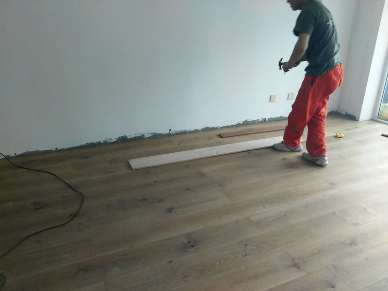 一修浴缸漏水、天溝防水、地板打蠟、吊