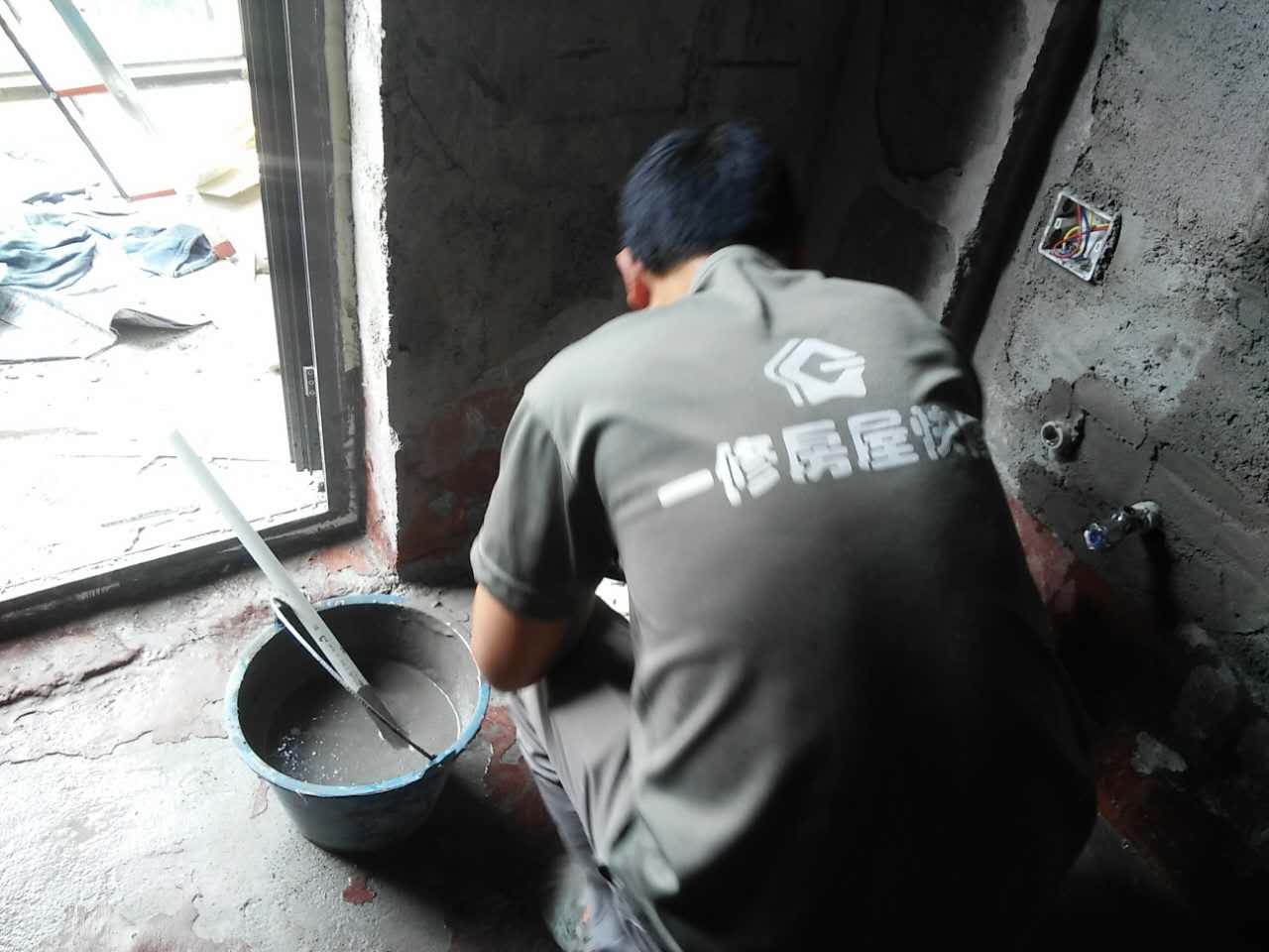 一修老式廚房改造、強化地板安裝、飄窗