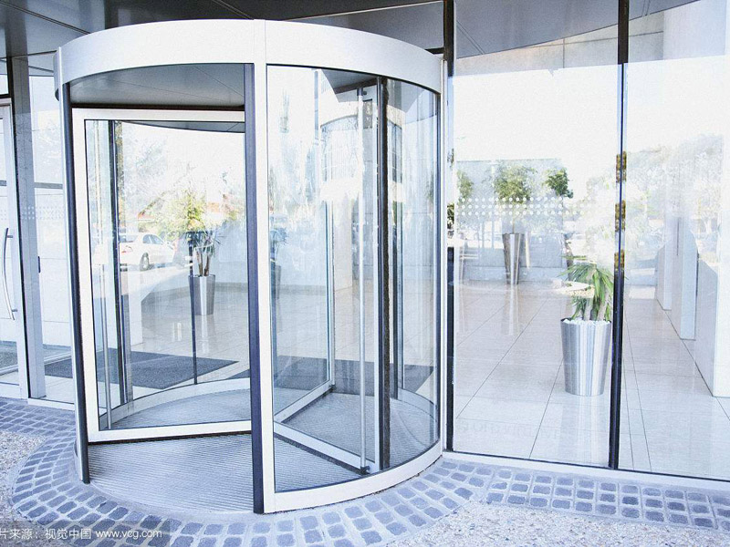 玻璃門維修之軌道維護，有雜物一定要及