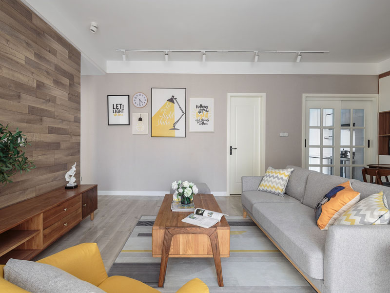 成都舊門翻新誰(shuí)家做的比較好，成都室內(nèi)