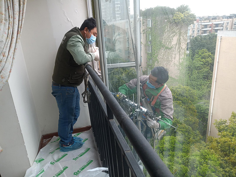 哪家鄭州門窗維修公司可以更換玻璃，鄭