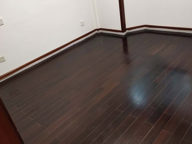 濟(jì)南木地板損壞嚴(yán)重需要更換，維修前需