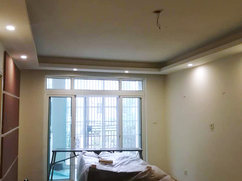 舊房翻新墻面處理步驟中，墻面有裂縫怎