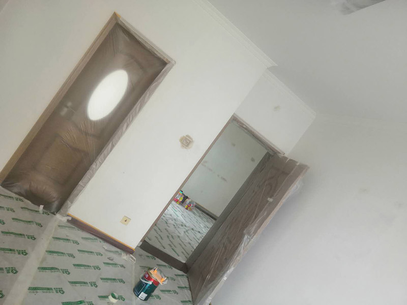 武漢墻面裝修怎么搞，客廳墻面裝飾品方