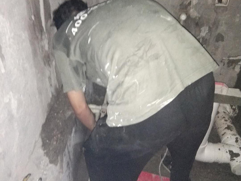 請問衛(wèi)生間漏水怎么解決，衛(wèi)生間漏水一