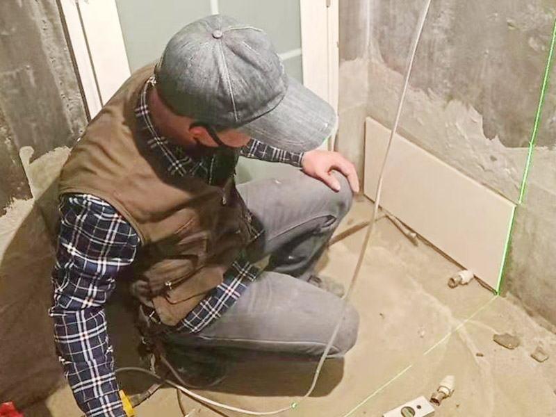 衛(wèi)生間漏水不想砸瓷磚，衛(wèi)生間漏水補漏