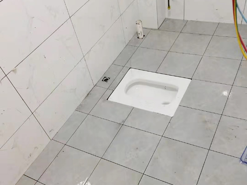 衛(wèi)生間地面一直是濕的，有沒有誰遇到過