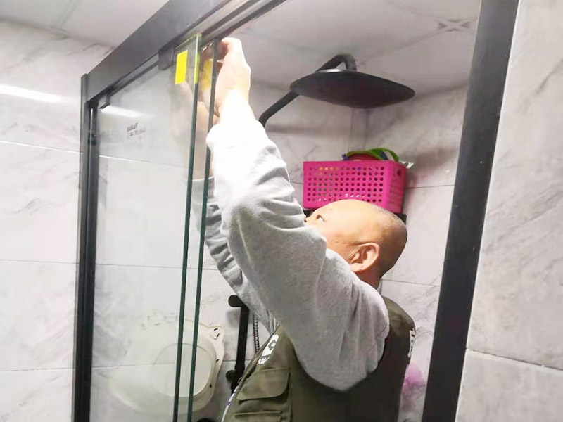 重慶專業(yè)鋁合金門窗維修工人，都知道的