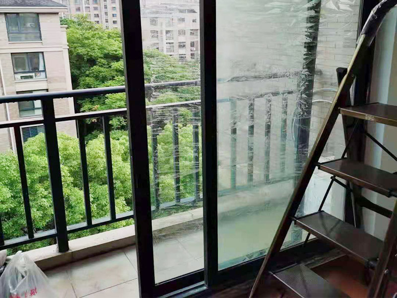 鋁合金門窗維修價格是多少，深圳人工一