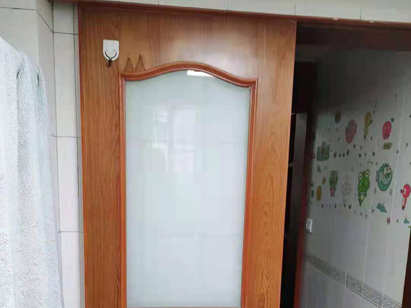 昆明衛(wèi)生間安裝什么門比較好？
