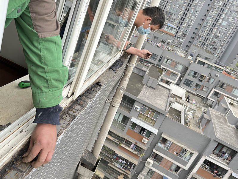 頂樓外墻滲水還能維修嗎？