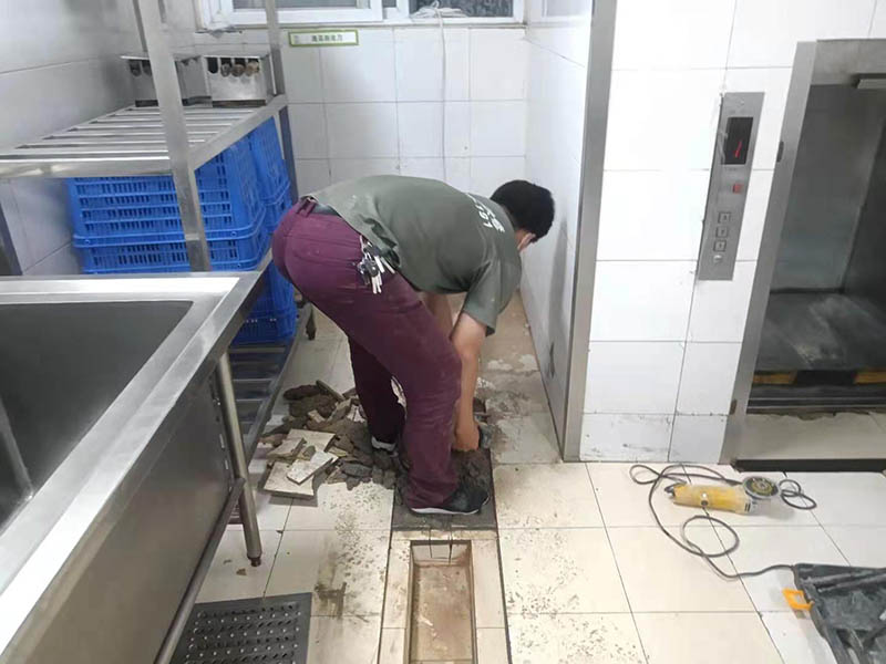 廚房下水管高于排水管怎么辦？