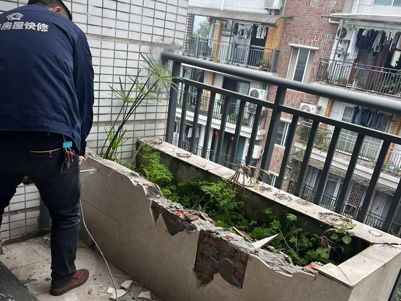 陽(yáng)臺(tái)地下水管怎么改造壞了修復(fù)