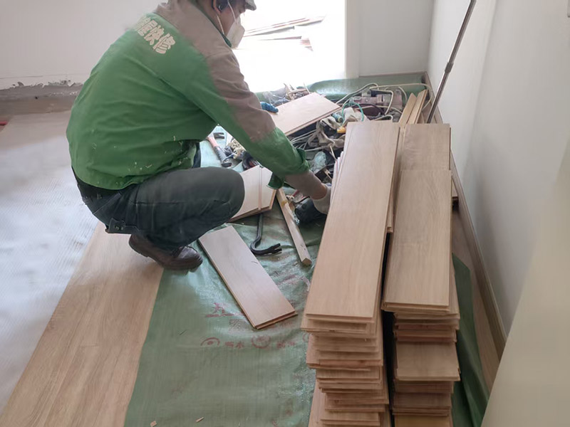 久益一修客廳翻新的收費標準和工藝介紹