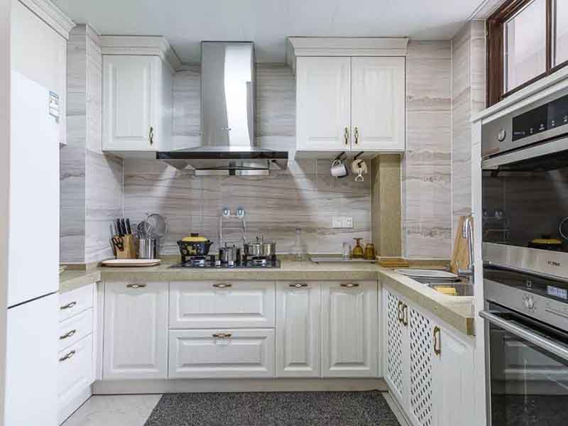 江門鶴山市新環(huán)廚房翻新裝修-瓷磚上墻