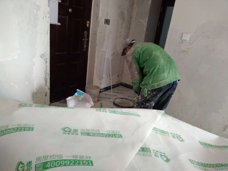 貼角，刮石膏